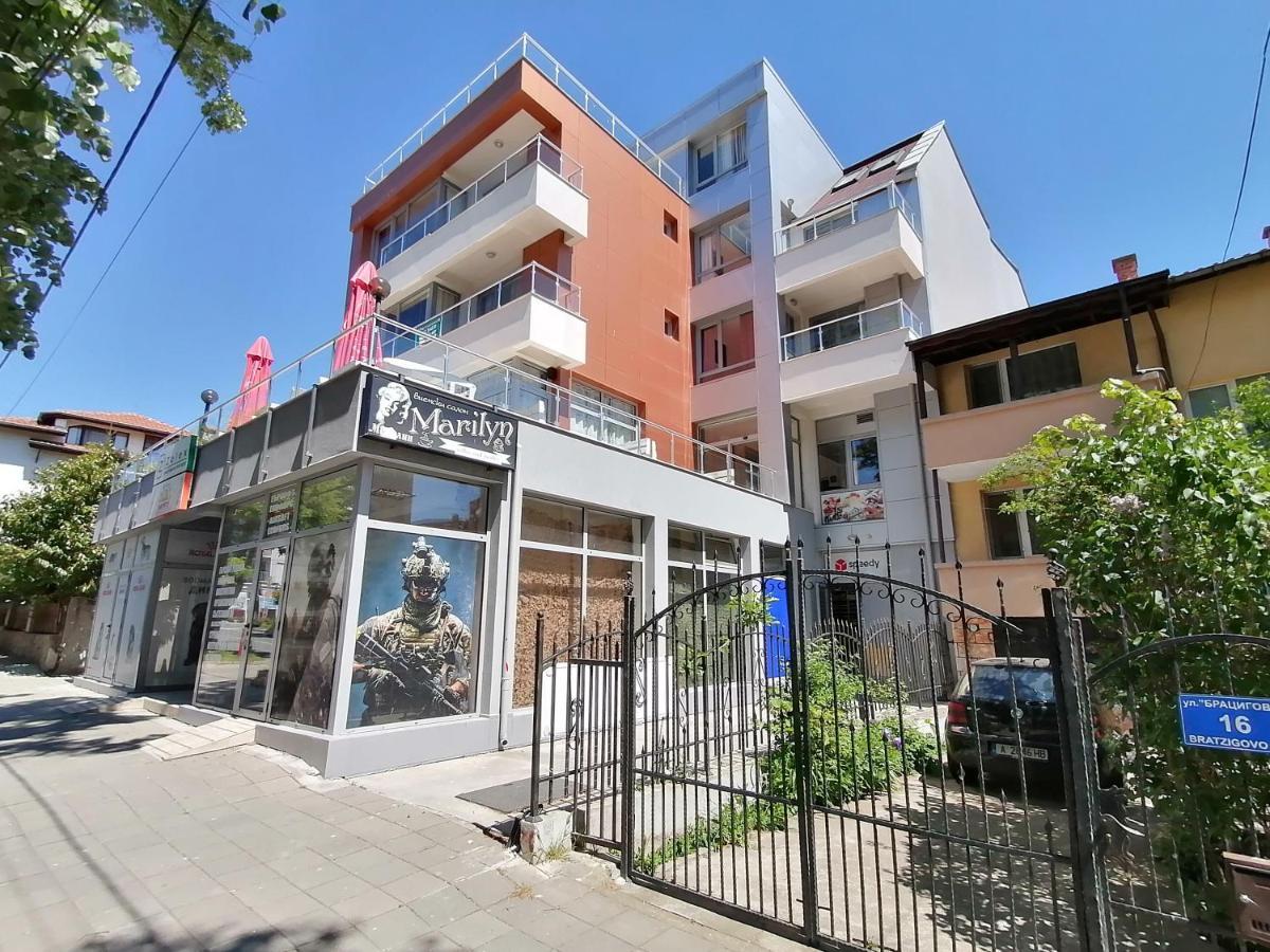 Zoleks Apartment Burgas City Exterior foto